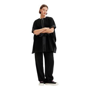 9438 Poncho Cruces Milan, 2000 Black